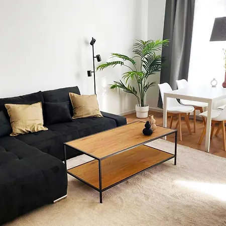 Grosszuegiges City-apartment In Apartment Monchengladbach